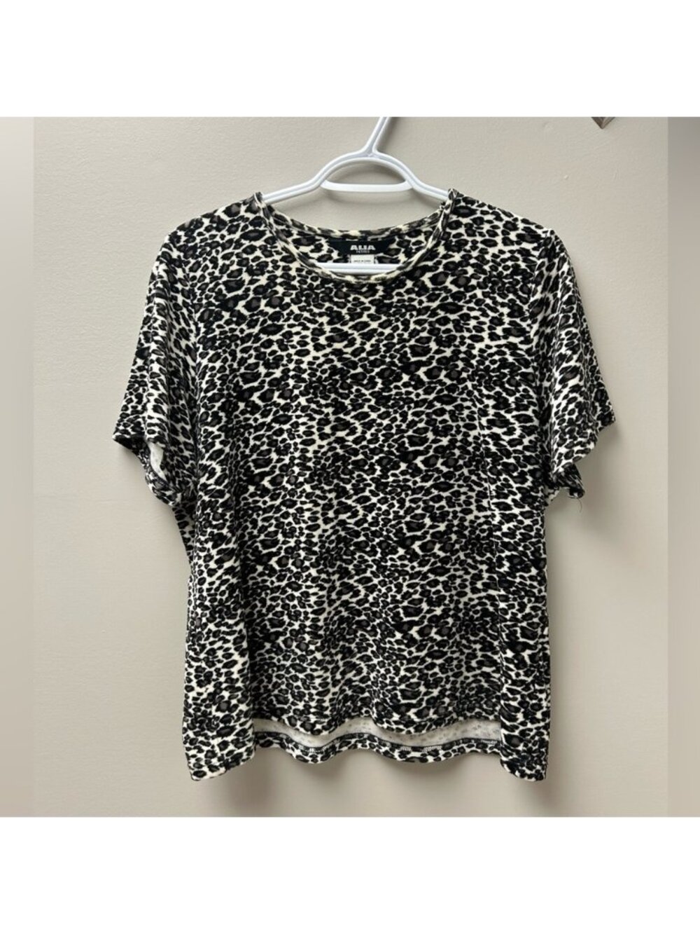 Alia Women’s Vintage Cheetah Print‎ T Shirt